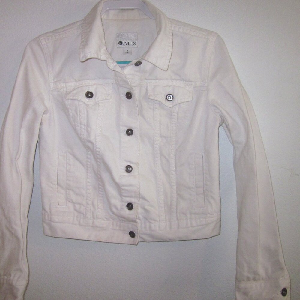 Stylus white denim jacket women's medium